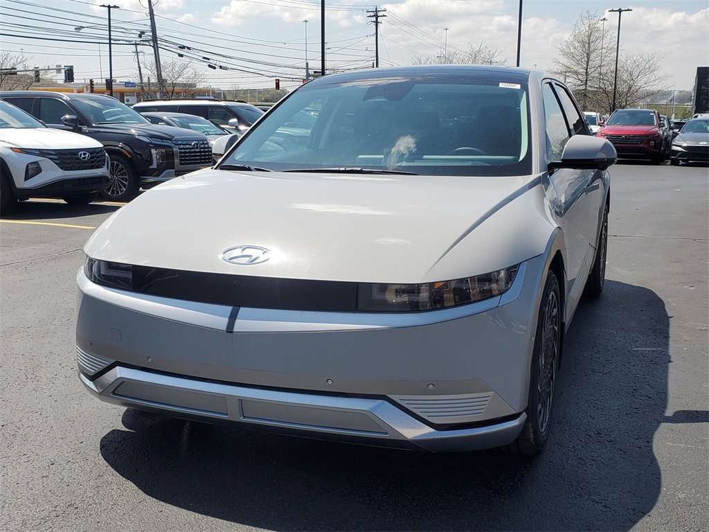 New 2024 Hyundai Ioniq 5 Limited image 8