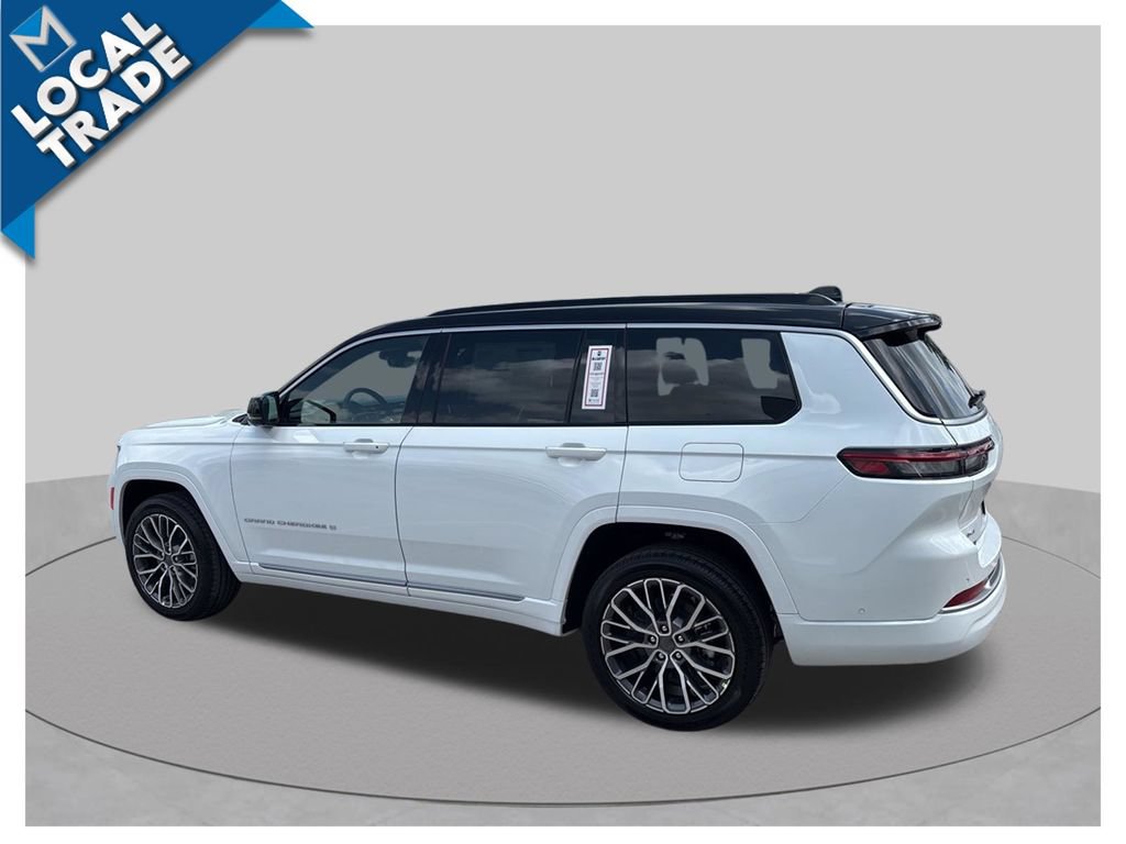 Used 2026 Jeep Grand Cherokee L Summit w/ Advanced Protech Group IV AWD/4WD image 19