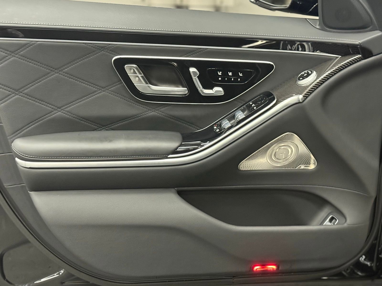 Used 2025 Mercedes-Benz S 63 AMG S image 17
