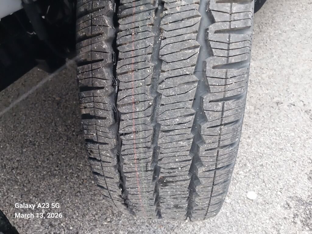 New 2026 Ford Transit 250 148 Medium Roof image 32