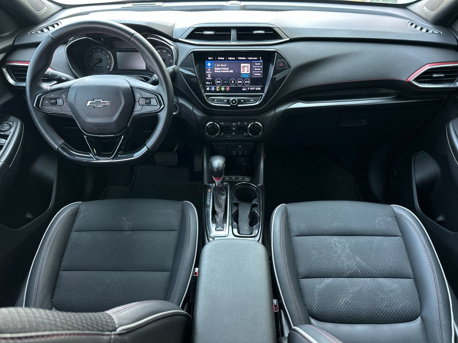 Used 2021 Chevrolet TrailBlazer RS w/ Technology Package AWD/4WD image 12