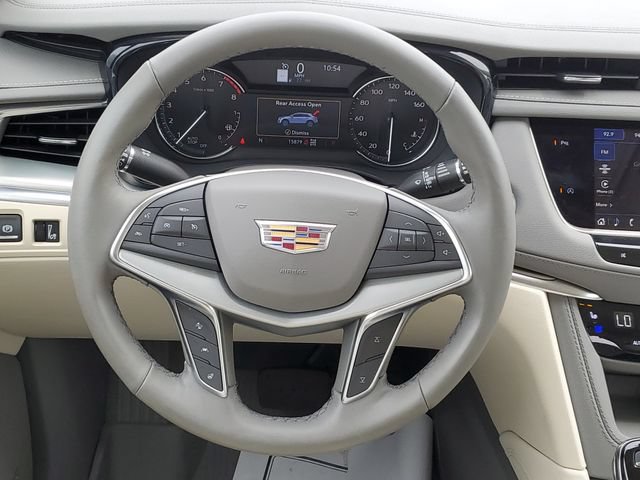 Certified 2024 Cadillac XT5 Premium Luxury w/ LPO, Floor Liner Package AWD/4WD image 27