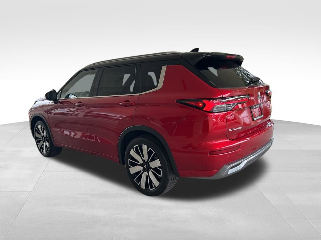New 2025 Mitsubishi Outlander SEL image 4