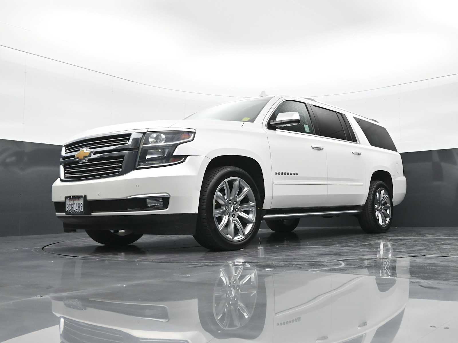 Used 2017 Chevrolet Suburban Premier AWD/4WD image 25