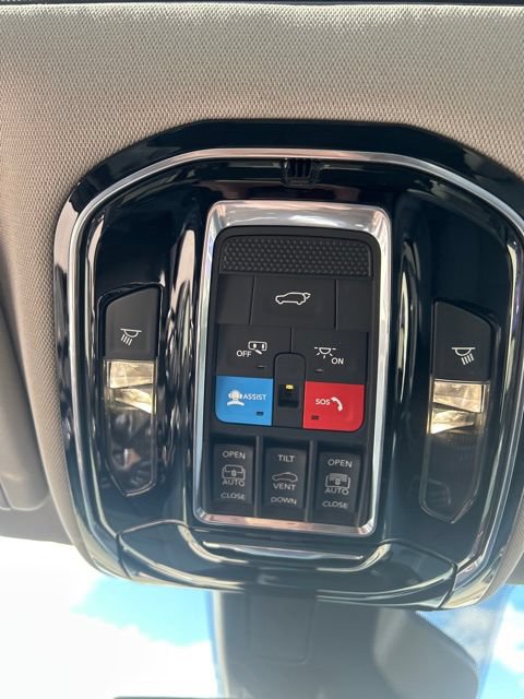 New 2024 Jeep Grand Wagoneer Series I w/ Rear Seat Video Group 1 AWD/4WD image 31