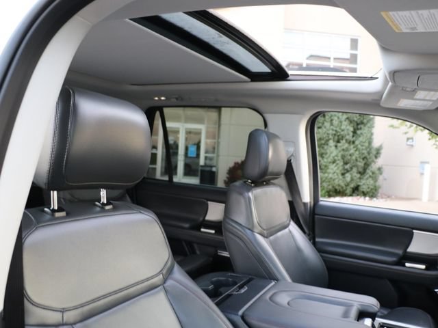 Used 2025 Ford Expedition Max Active AWD/4WD image 10