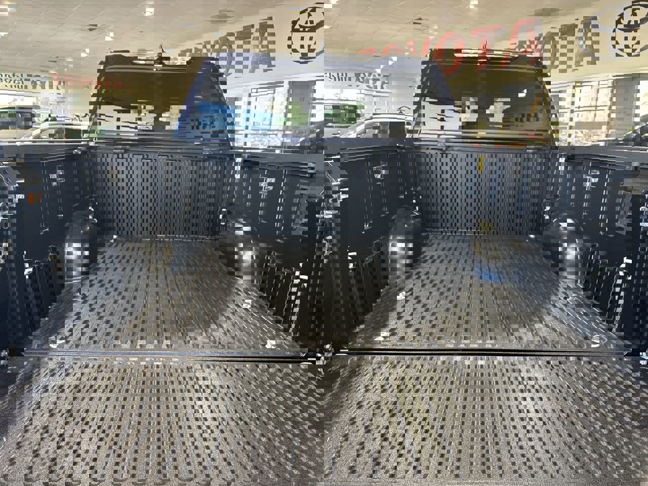 New 2025 Toyota Tundra Limited image 25