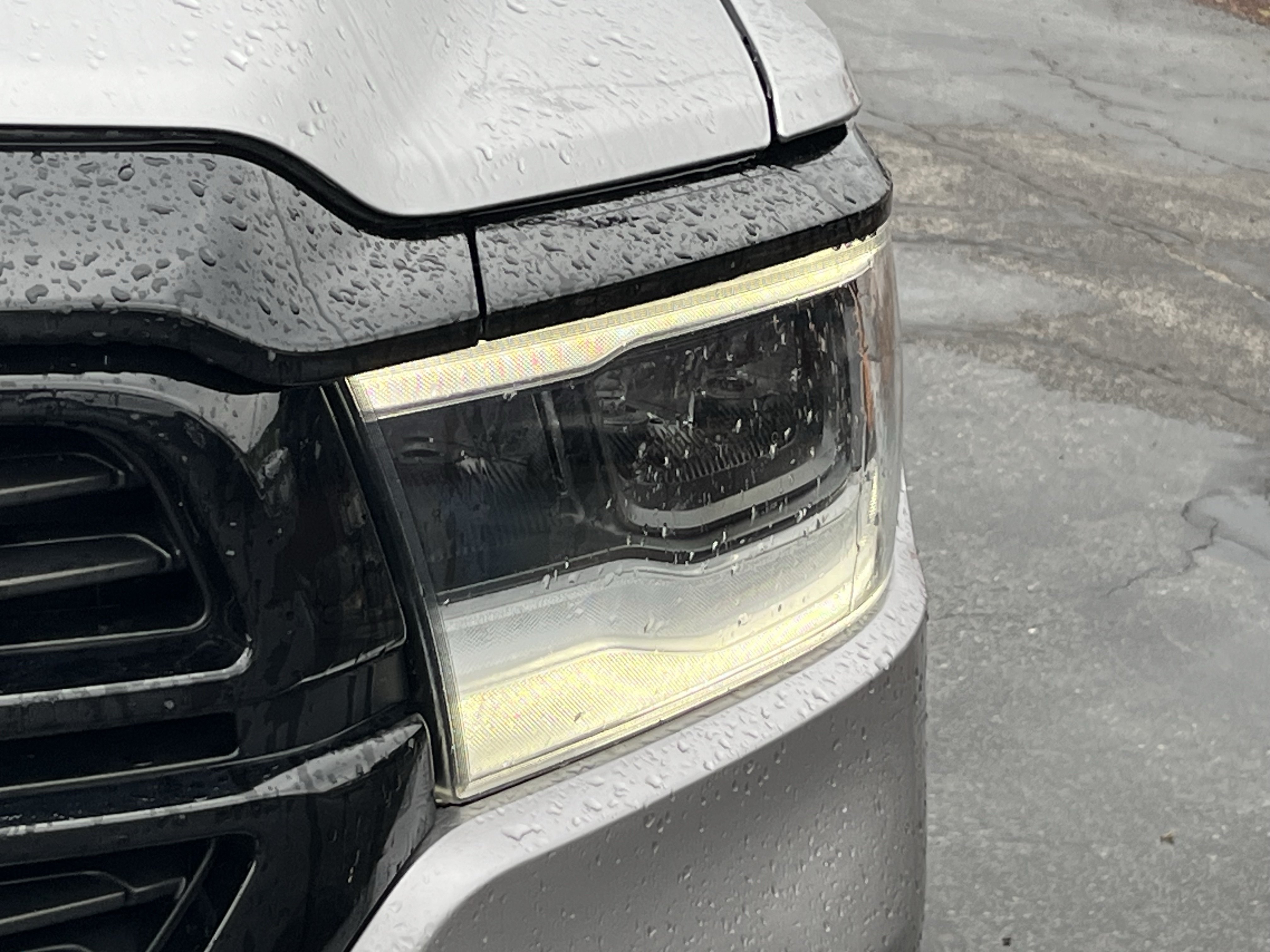 Used 2022 RAM 1500 Laramie AWD/4WD image 13
