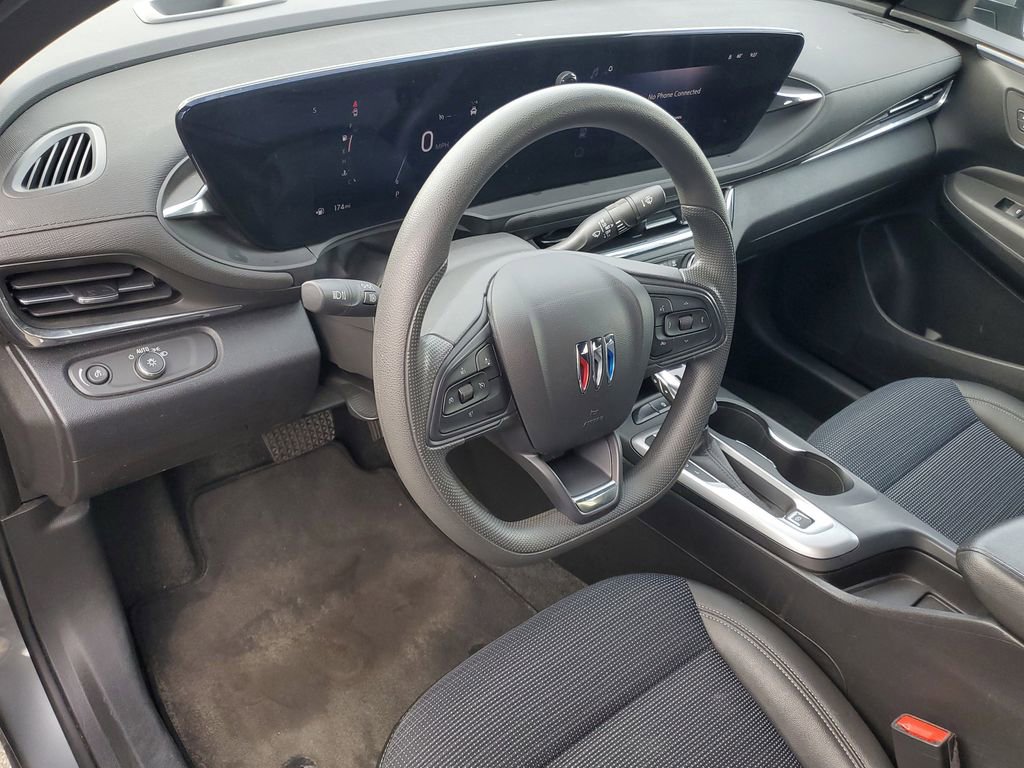 Used 2025 Buick Envista Preferred image 13