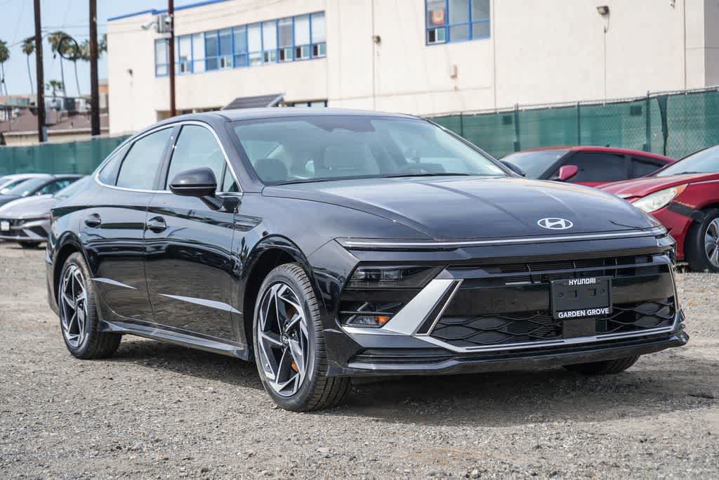 New 2026 Hyundai Sonata SEL FWD image 3