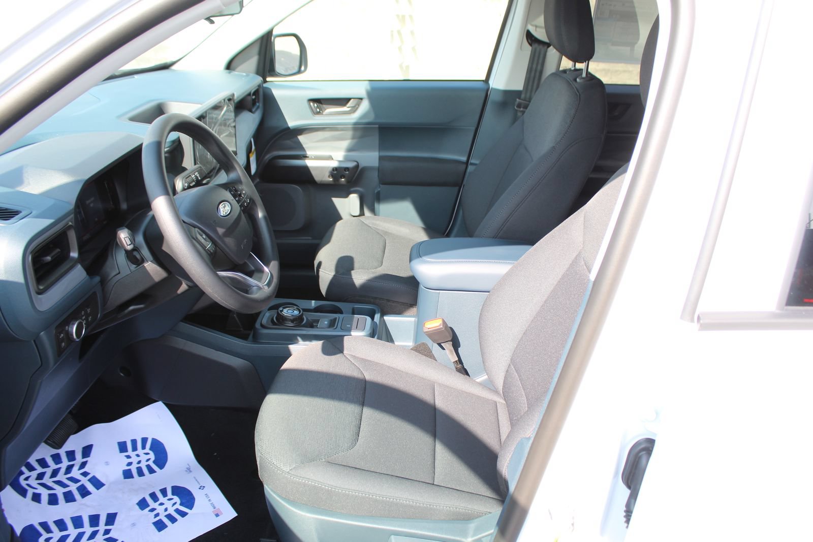 New 2025 Ford Maverick XL FWD image 18