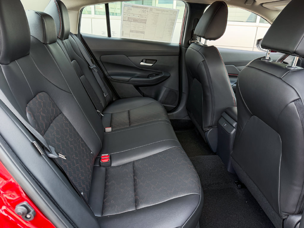 New 2027 Nissan Sentra SR w/ SR Premium Package FWD image 31