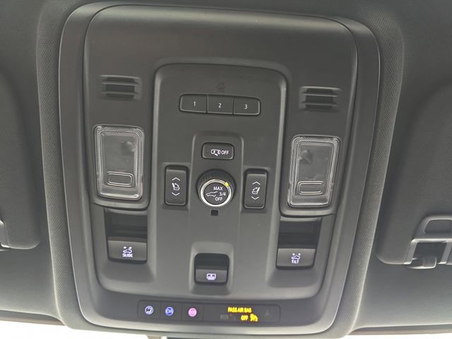 Used 2021 Chevrolet Suburban Premier w/ Premium Package image 38