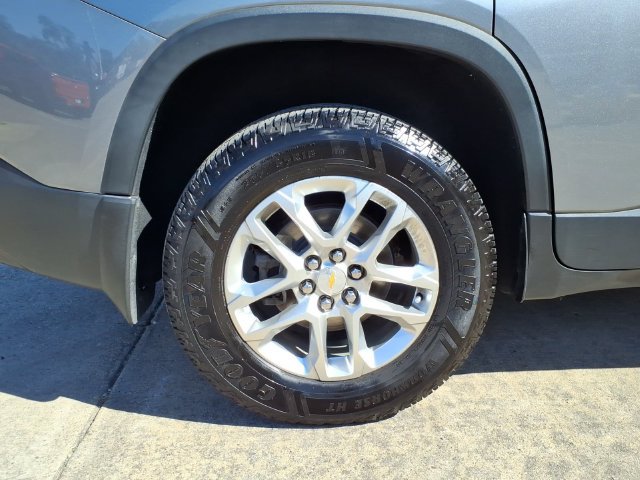 Used 2020 Chevrolet Traverse LT w/ Driver Confidence II Package AWD/4WD image 7