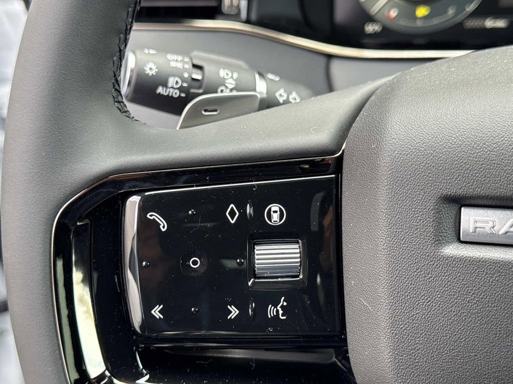 New 2026 Land Rover Range Rover Evoque Dynamic SE image 27