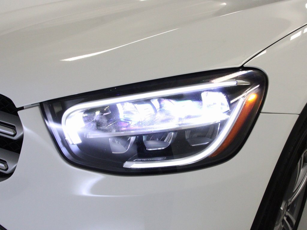 Used 2021 Mercedes-Benz GLC 300 4MATIC image 9