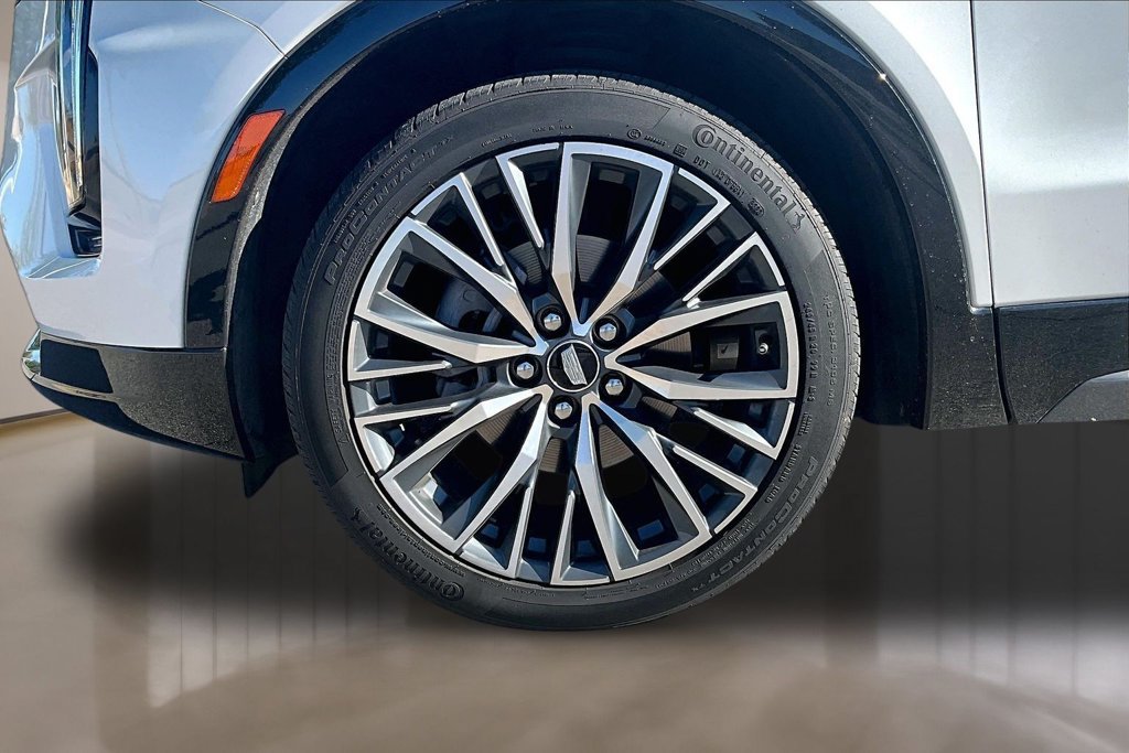 Used 2024 Cadillac XT4 Sport FWD image 8