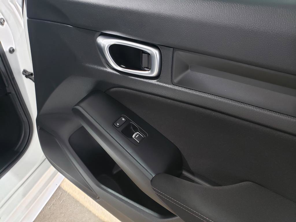 Used 2023 Honda Civic Sport image 17