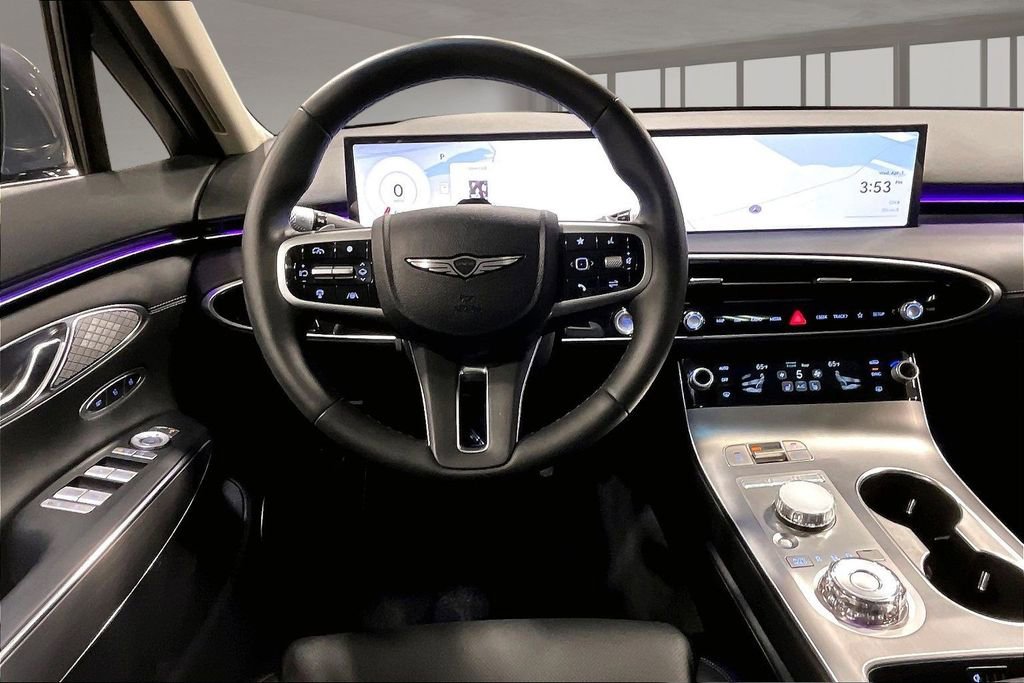 Used 2026 Genesis GV70 2.5T Select image 8