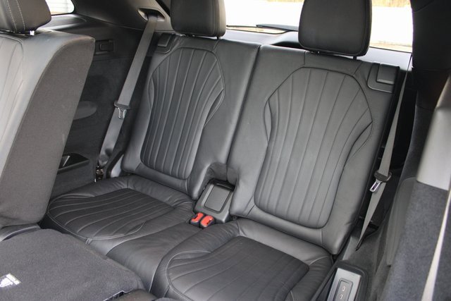 Used 2023 Mercedes-Benz EQS 580 4MATIC SUV image 13