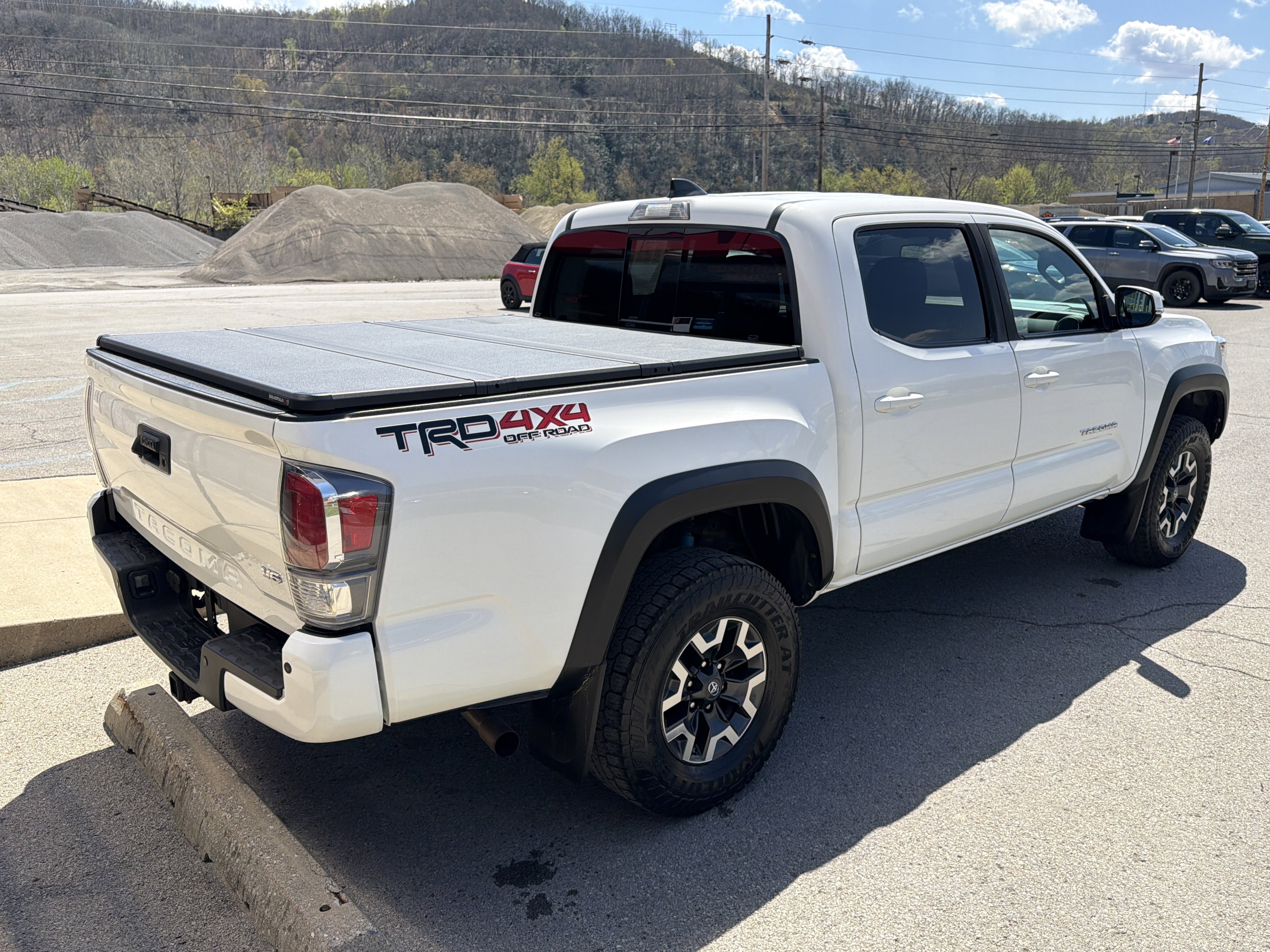 Used 2021 Toyota Tacoma TRD Off-Road w/ Technology Package image 3