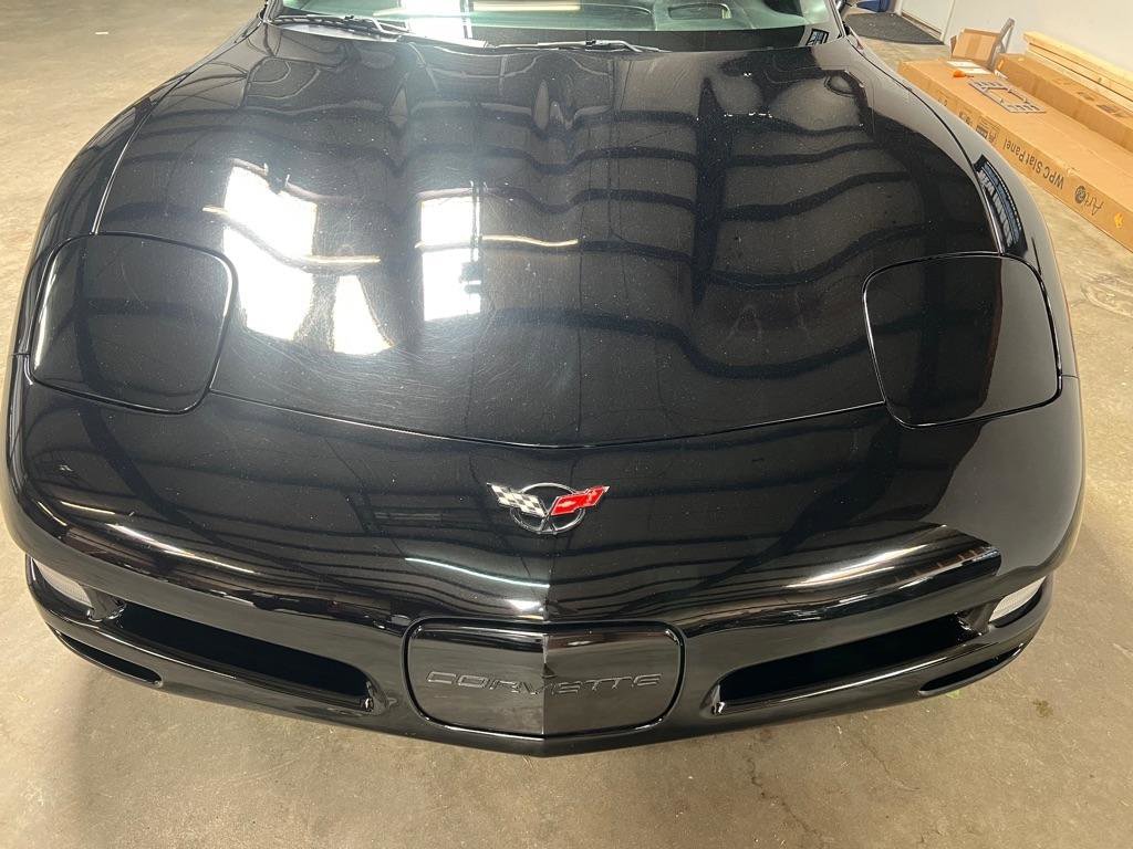 Used 2001 Chevrolet Corvette Convertible w/ Preferred Equipment Group2 RWD image 12