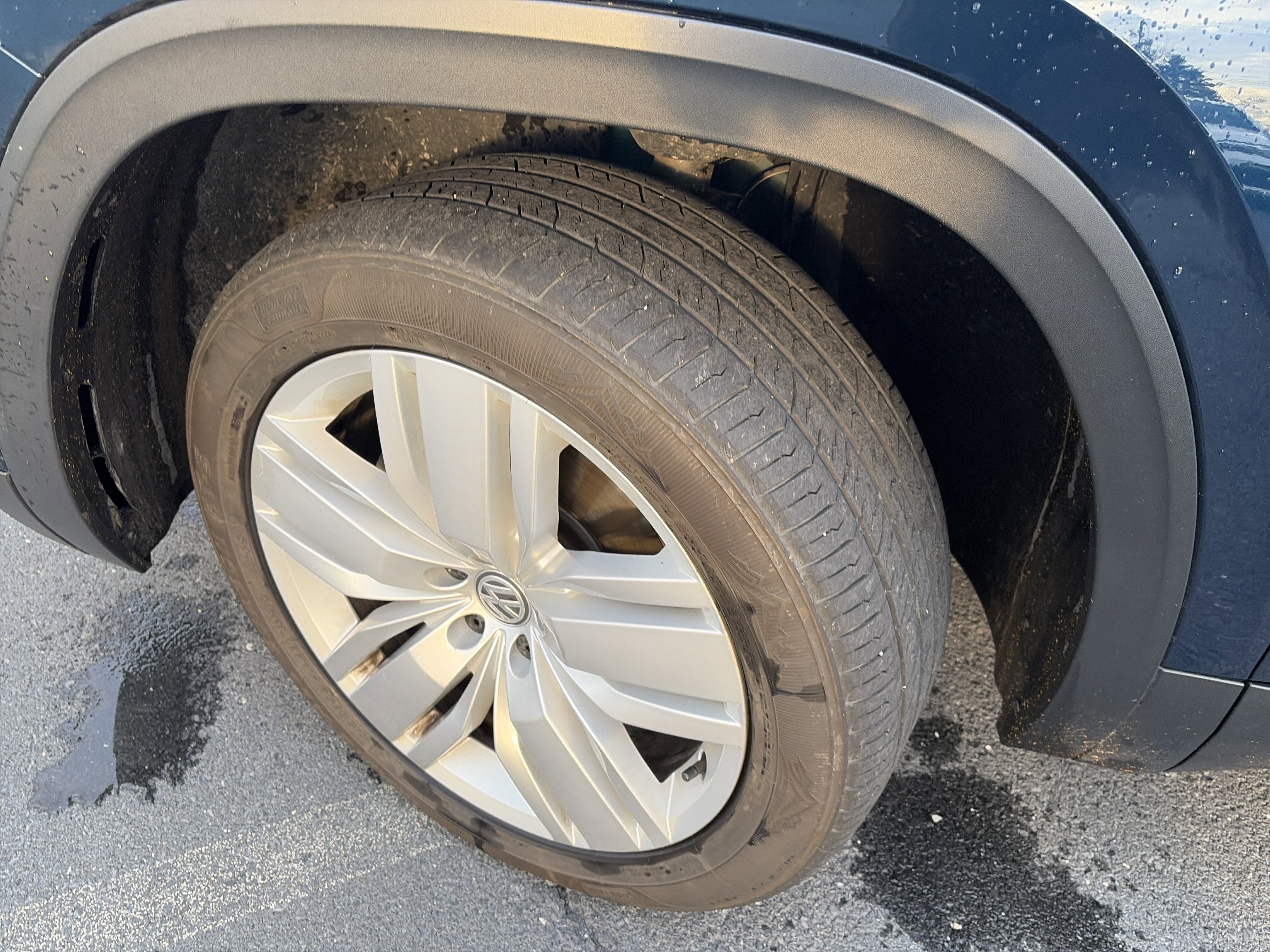 Used 2019 Volkswagen Atlas SEL image 10