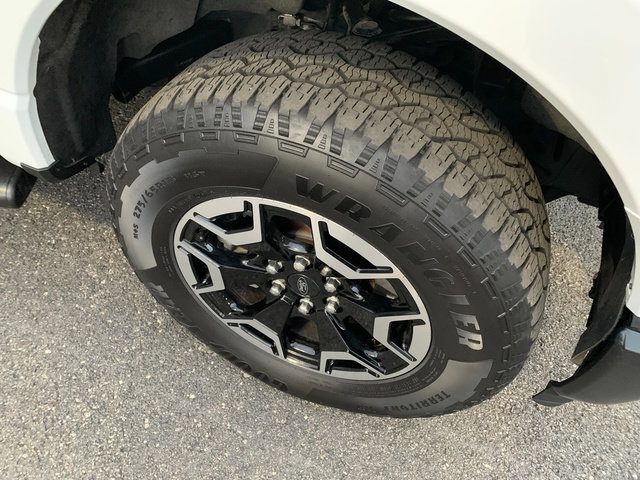 Certified 2023 Ford F150 Lightning Pro AWD/4WD image 9