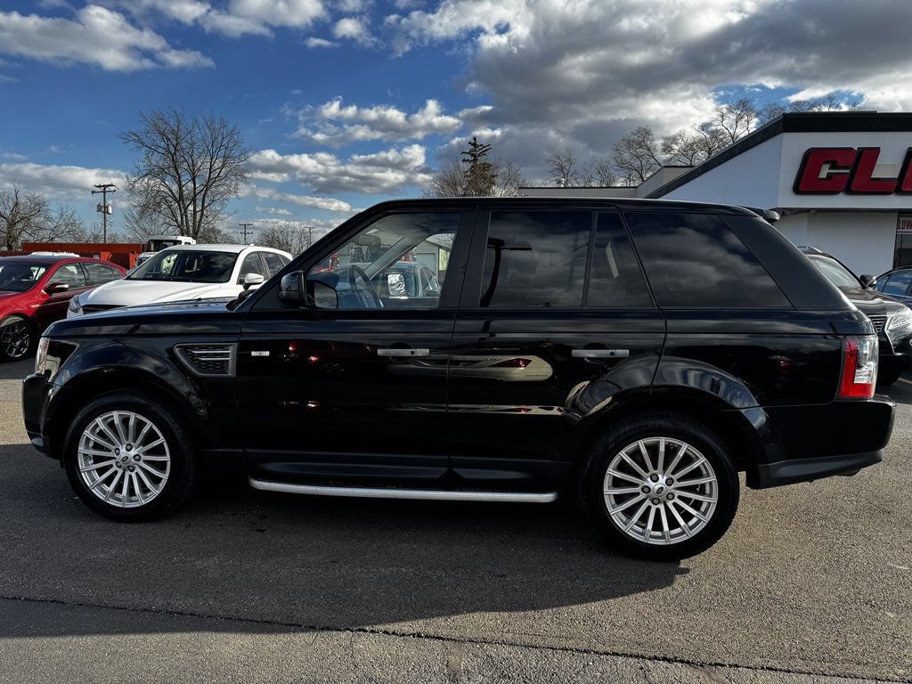 Used 2011 Land Rover Range Rover Sport HSE AWD/4WD image 9
