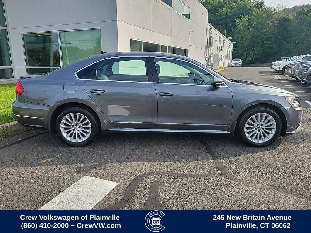 Used 2016 Volkswagen Passat 1.8T SE FWD image 33