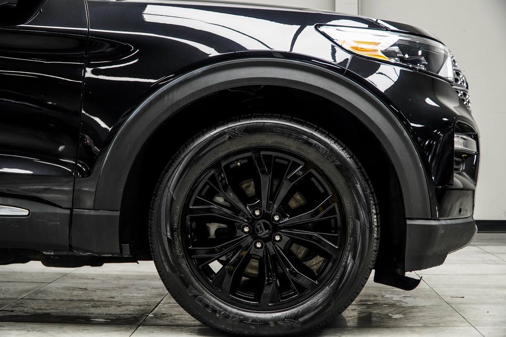 Used 2022 Ford Explorer Limited w/ Equipment Group 301A image 9