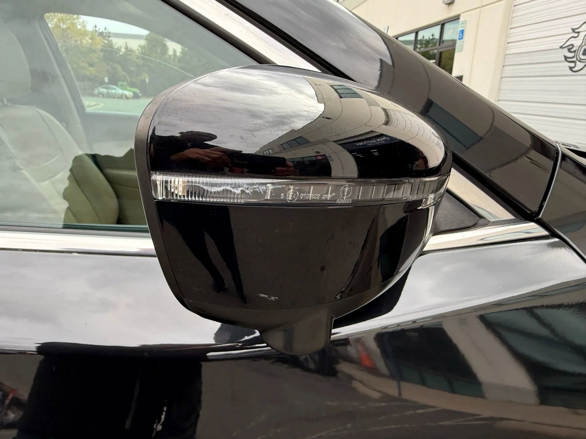 Used 2016 Nissan Rogue SL w/ SL Premium Package image 25