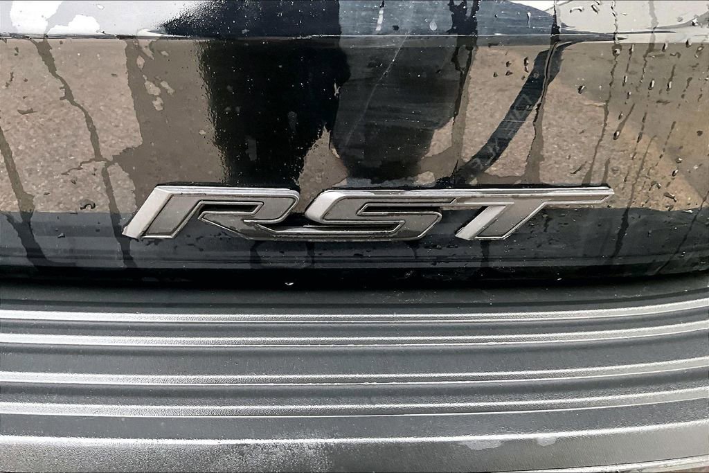 Used 2022 Chevrolet Tahoe RST w/ Luxury Package image 24