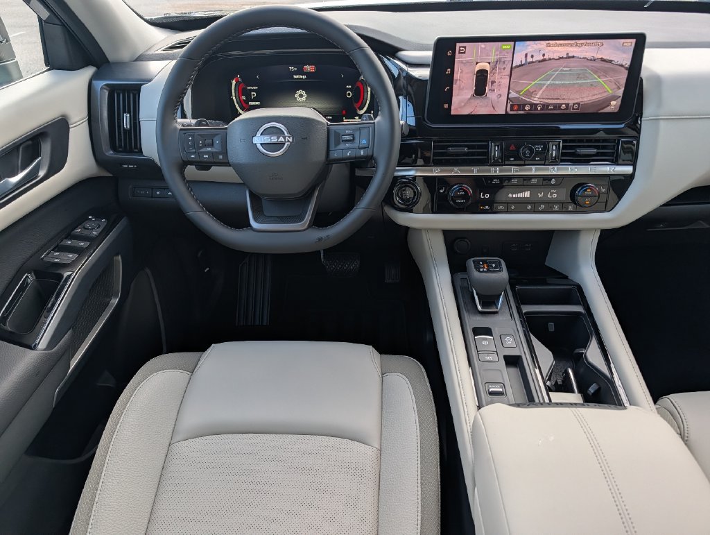 New 2026 Nissan Pathfinder SL FWD image 31