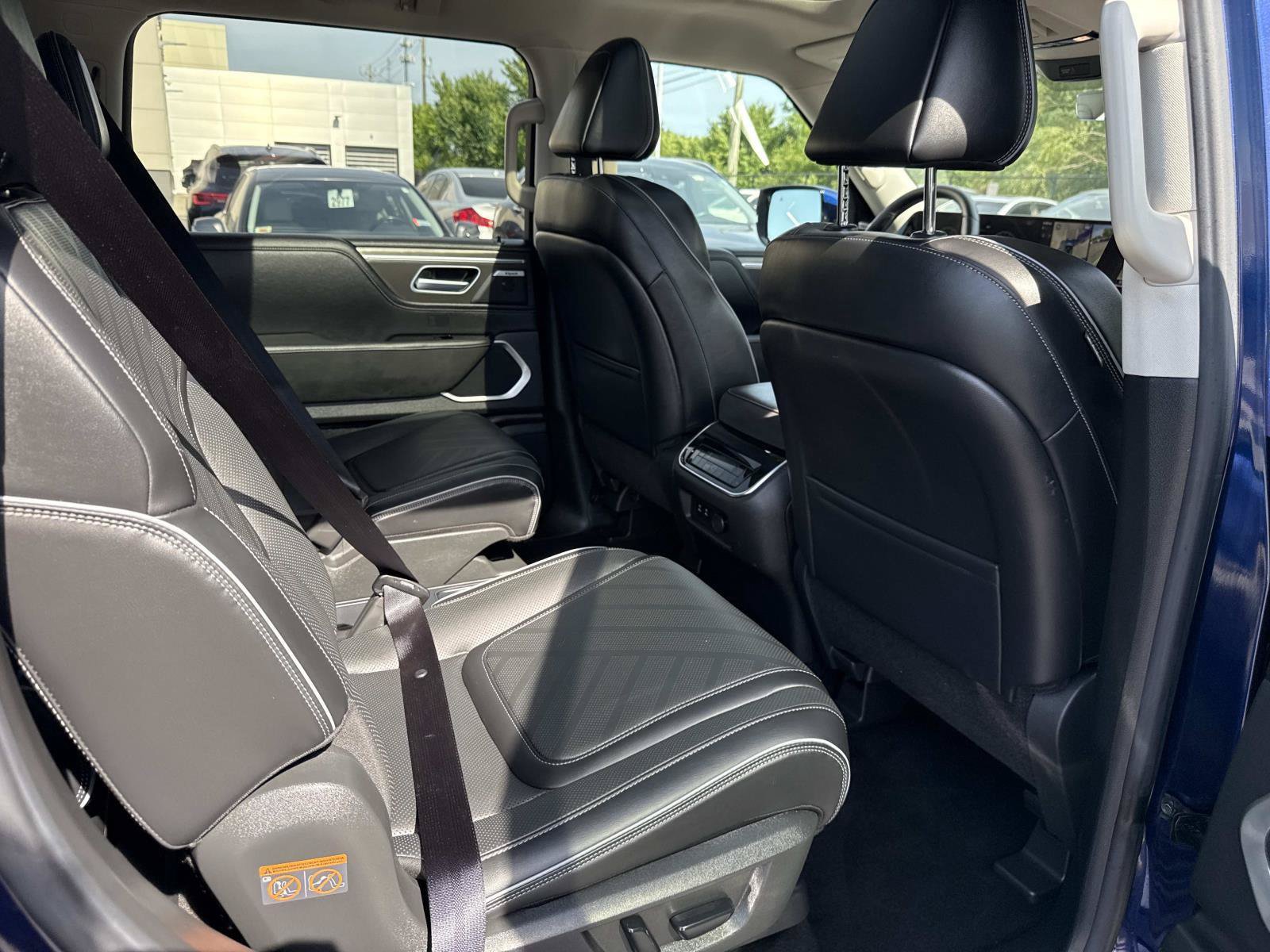 Used 2025 INFINITI QX80 Luxe AWD/4WD image 36
