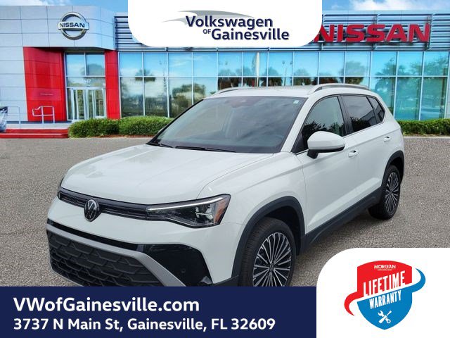 Used 2025 Volkswagen Taos SE FWD image 4