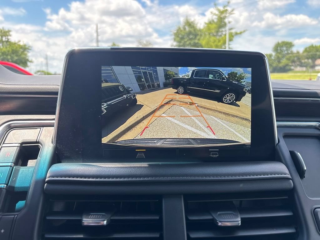Used 2024 Chevrolet Suburban LT AWD/4WD image 64