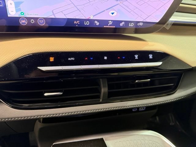 New 2027 Buick Enclave Preferred w/ Power Package FWD image 25