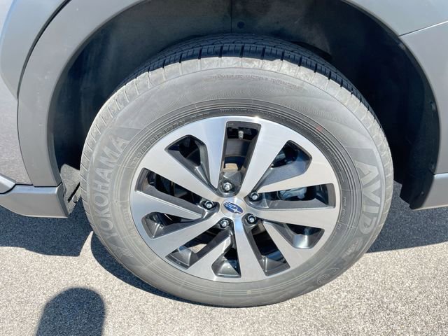 Certified 2025 Subaru Outback AWD/4WD image 8