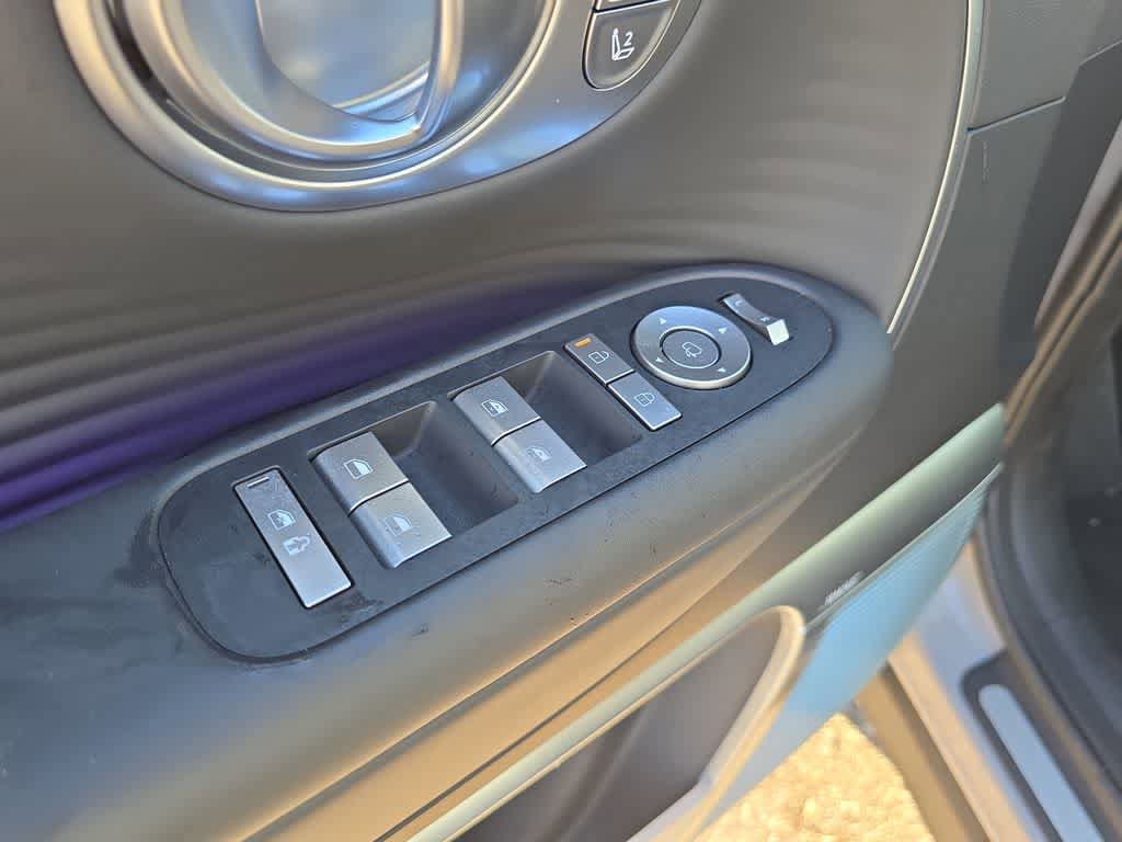 New 2026 Hyundai Ioniq 9 Limited image 17