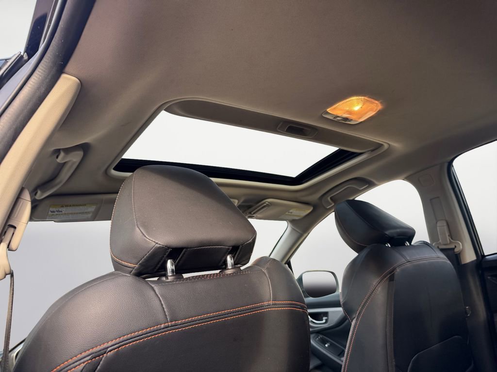 Certified 2022 Subaru Crosstrek 2.5i Limited w/ Moonroof Package 2 image 17