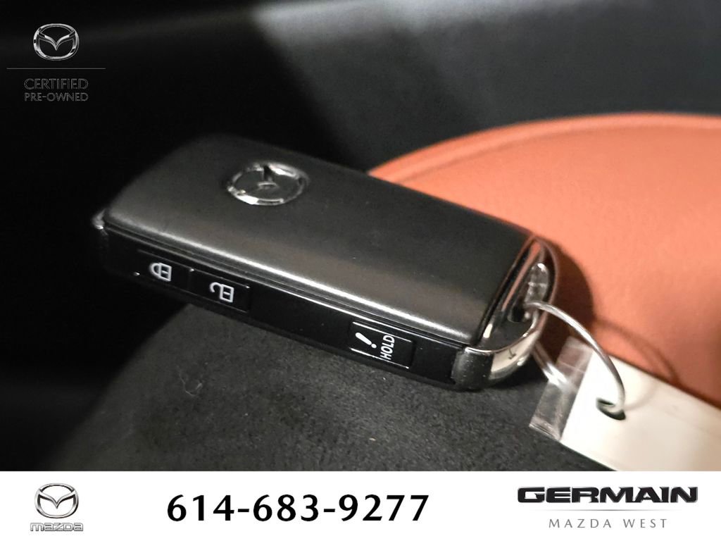 Certified 2025 MAZDA MAZDA3 Carbon AWD/4WD image 36