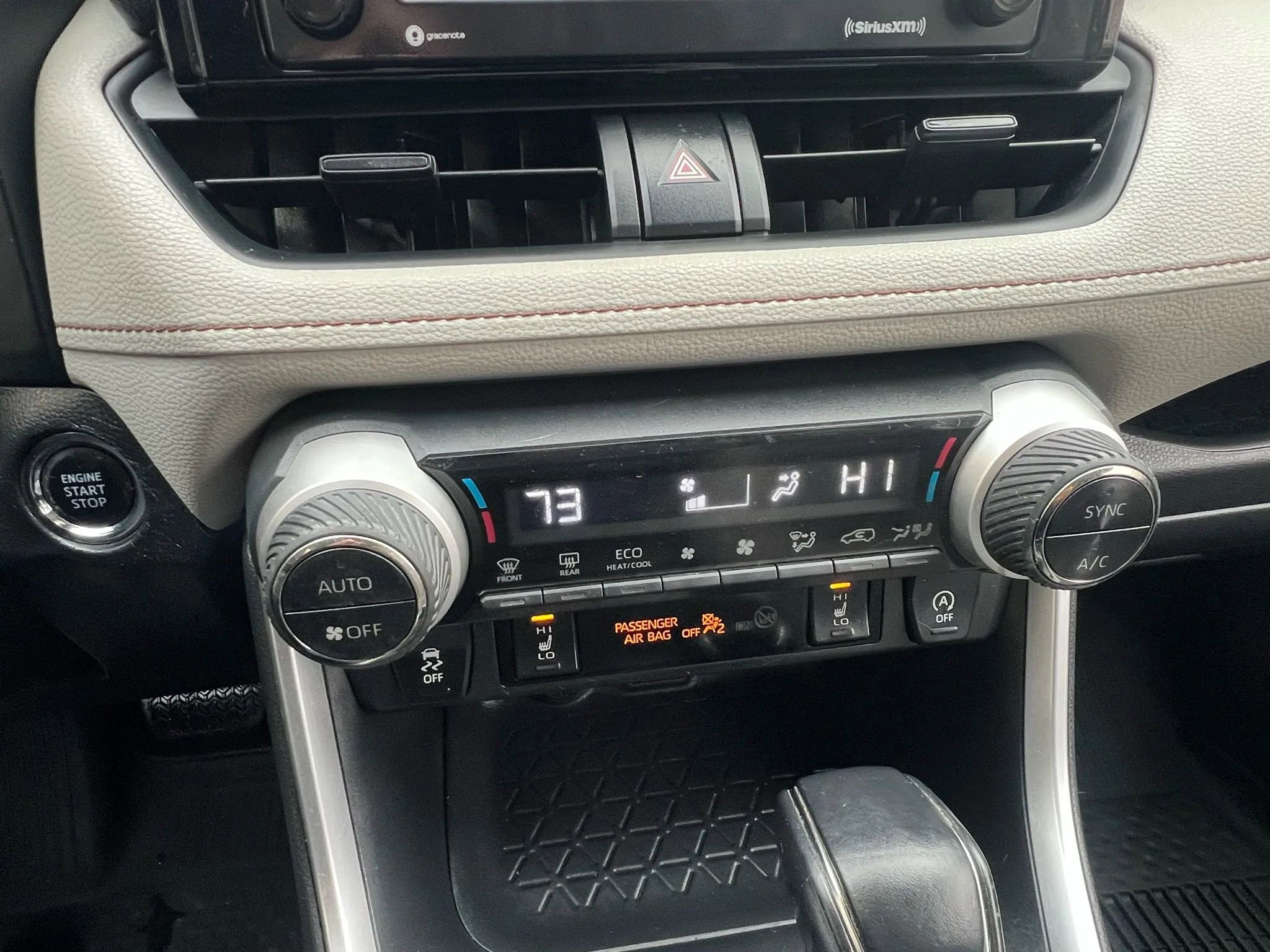 Used 2020 Toyota RAV4 XLE w/ XLE Grade Weather Package image 17