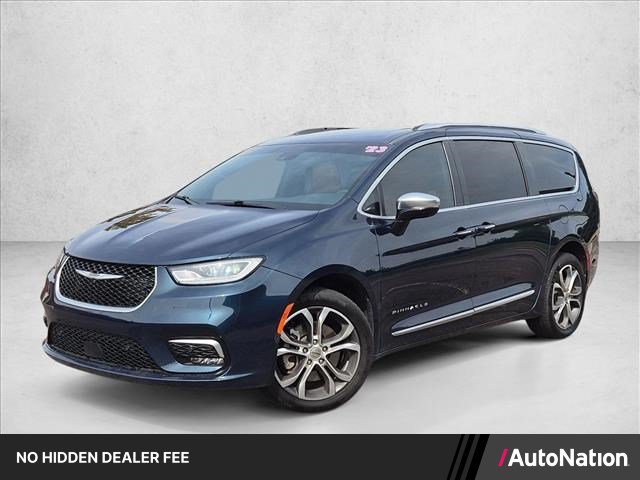 Used 2023 Chrysler Pacifica Pinnacle AWD/4WD image 1