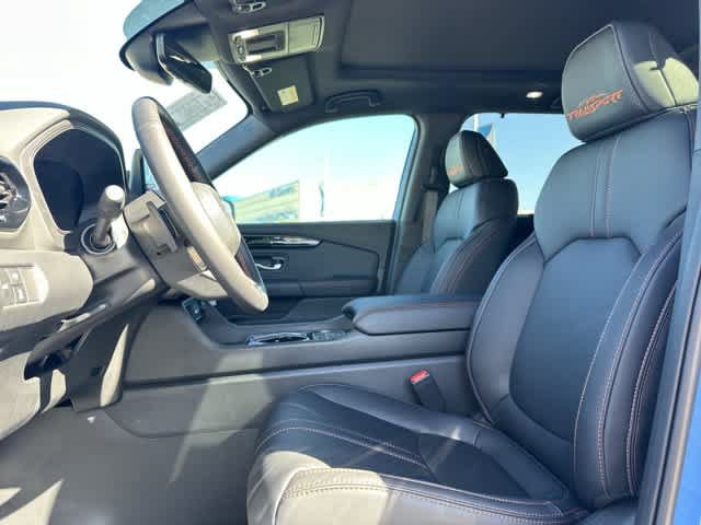 Used 2025 Honda Pilot TrailSport image 16