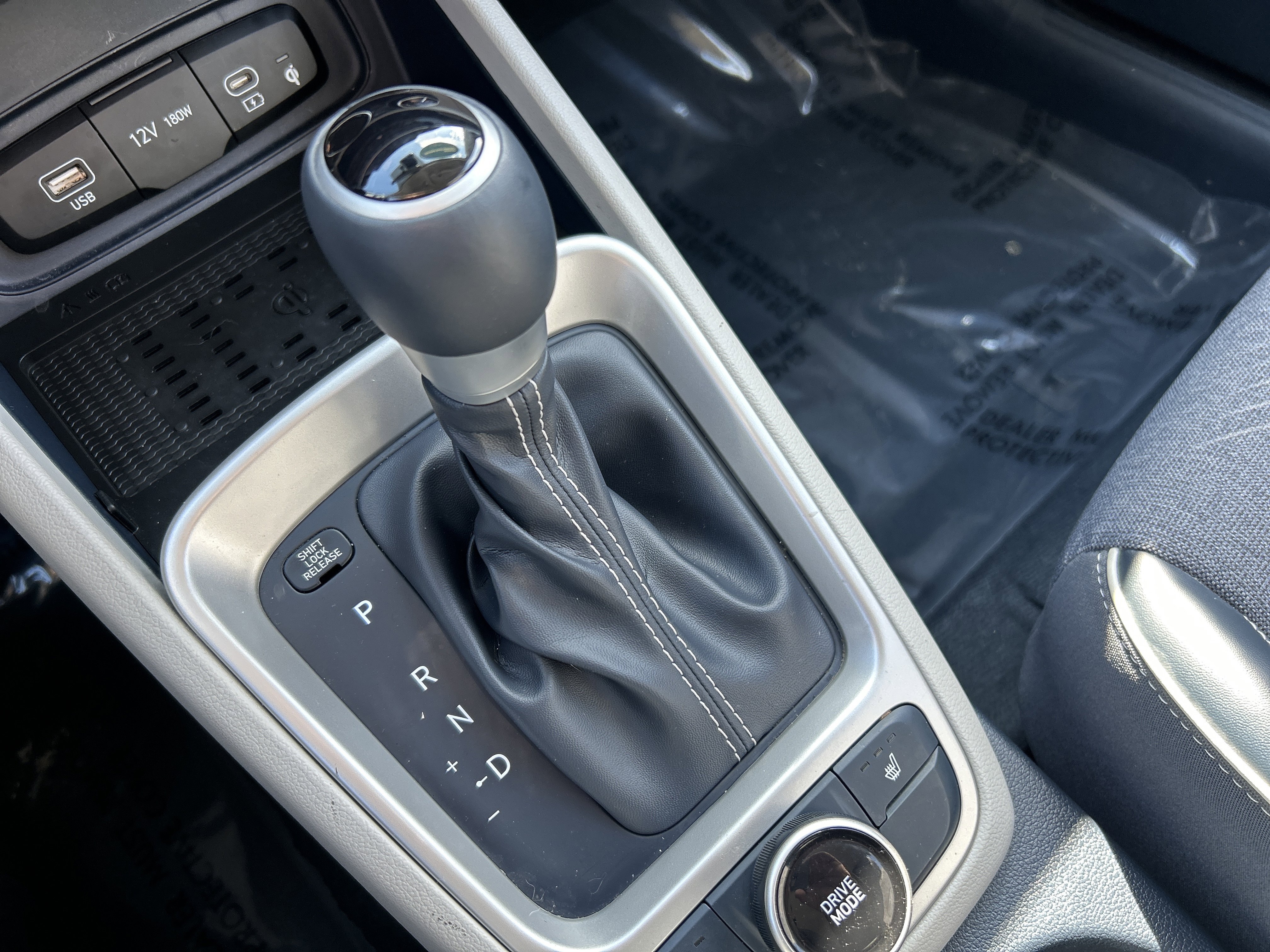 Certified 2023 Hyundai Venue Limited image 24