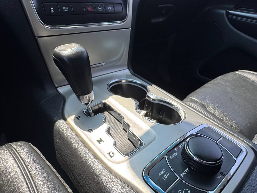 Used 2011 Jeep Grand Cherokee Limited w/ Trailer Tow Group IV AWD/4WD image 29