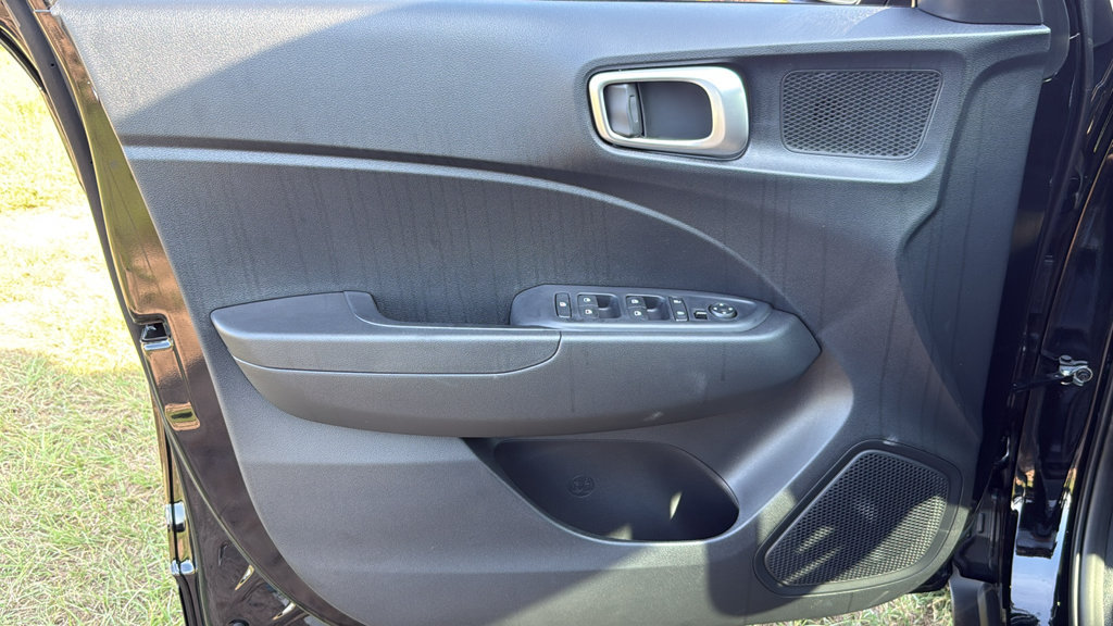 New 2026 Hyundai Venue SEL FWD image 15