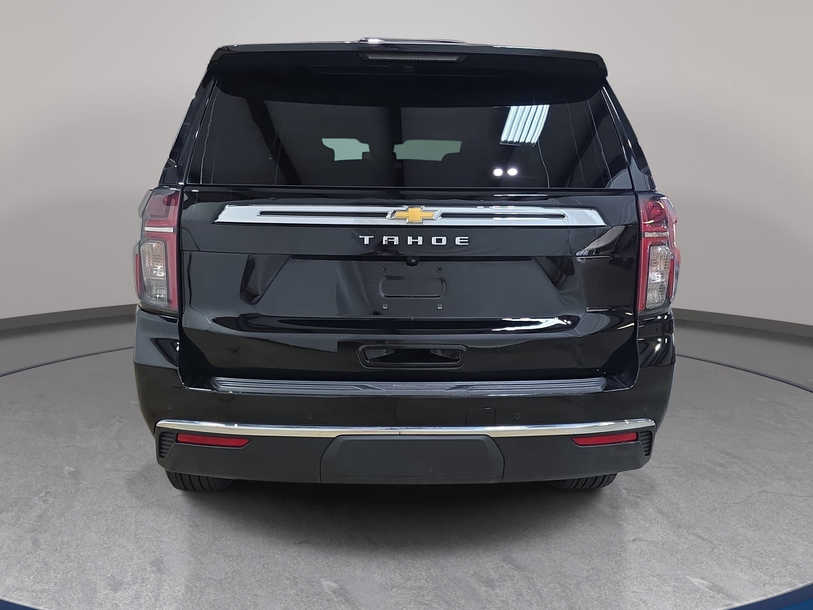 Used 2024 Chevrolet Tahoe LS w/ Driver Alert Package AWD/4WD image 7