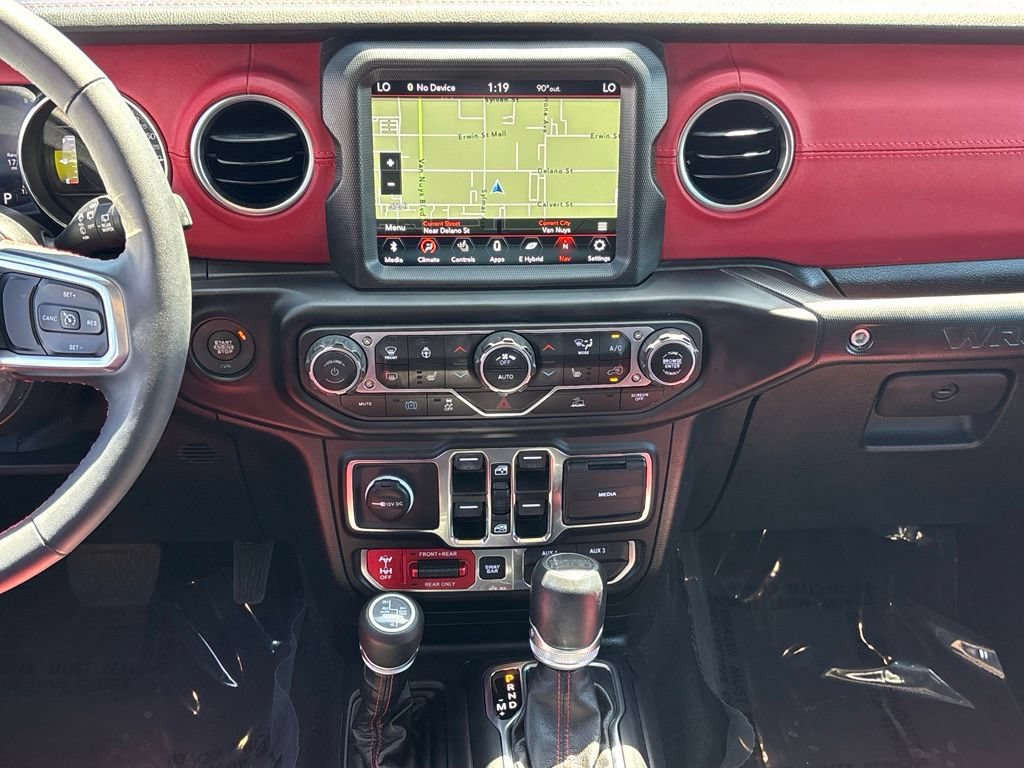 Used 2023 Jeep Wrangler Unlimited Rubicon 4xe AWD/4WD image 23